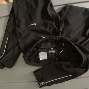 Nike Dri-Fit Runninf Leggings with stay-put cuffs